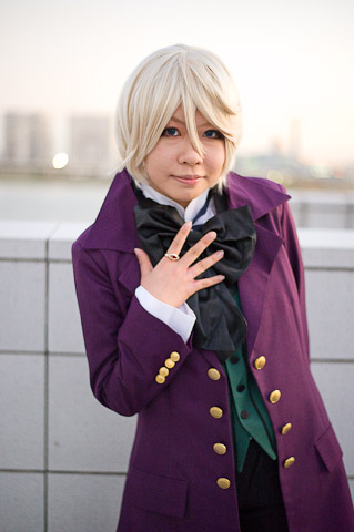 罗桐社区：先锋队党员志愿者整治环境卫生【新2登1】